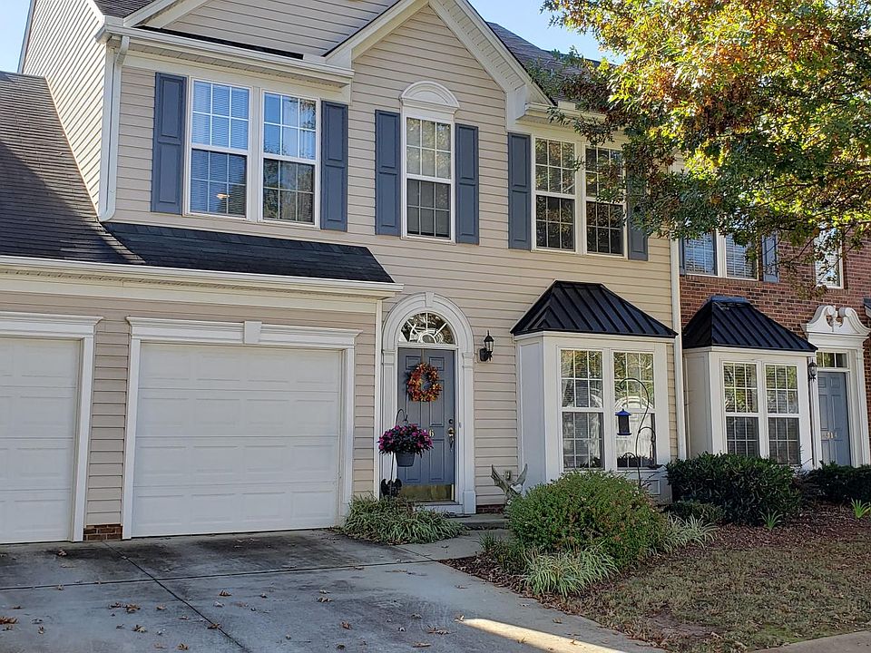 1st image of 316 Majesty Ct