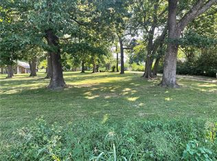 Viney Grove Rd, Prairie grove, AR 72753