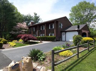 4 Juniper Dr, West Warwick, RI 02893