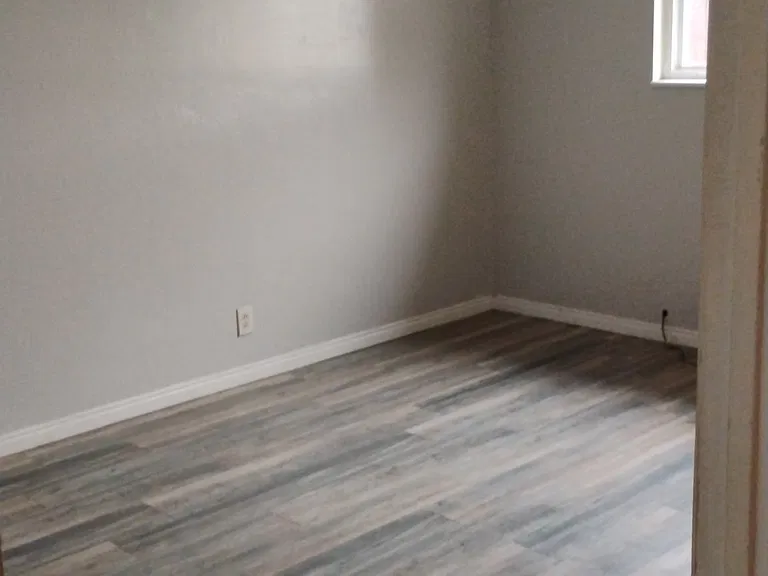 2554 S Redwood Rd — Photo 7