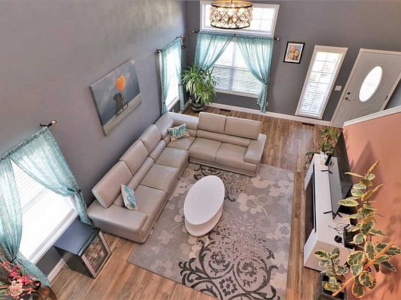 2nd image of 3851 Northline Dr