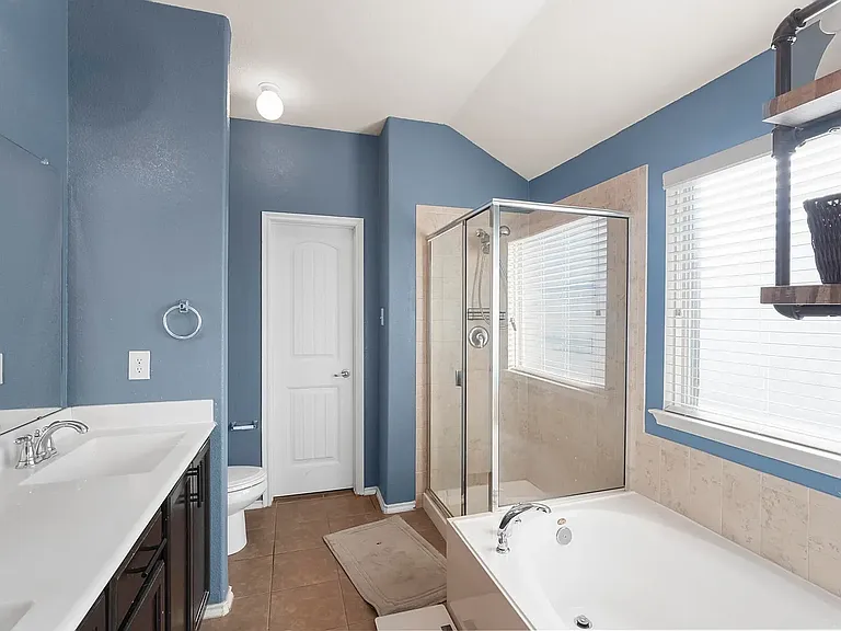 1320 Riviera Dr — Photo 14