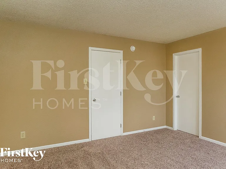 96 Winterwood Dr — Photo 11