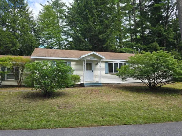 30 Rockland Dr, Lake George, NY 12845