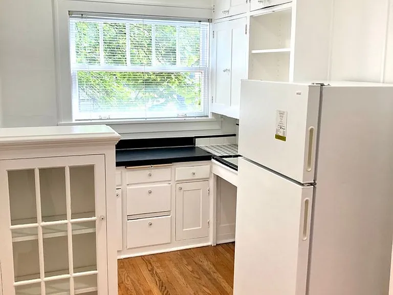 2134 NW Flanders St — Photo 16