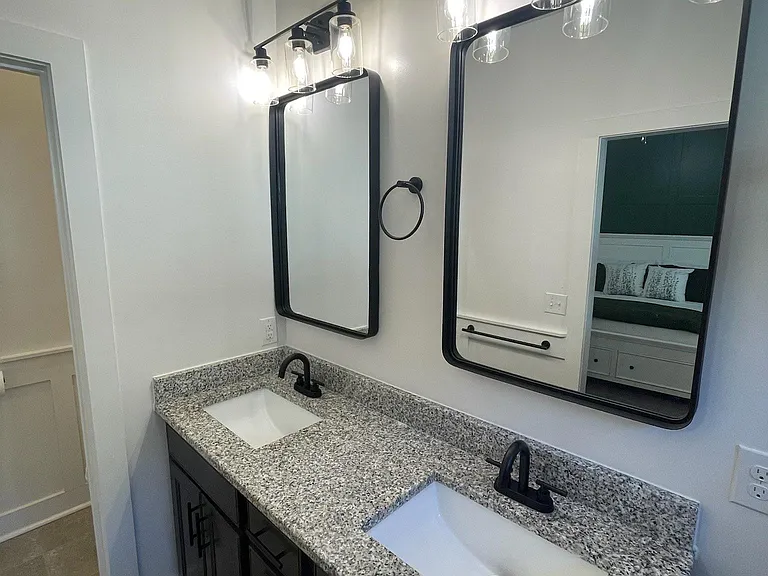 3rd Floor Master Bathroom