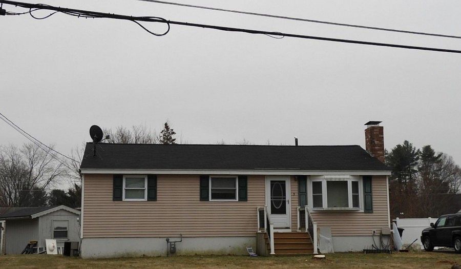 1st image of 9 Briarcliff Dr