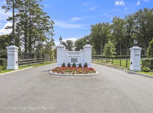 4 Club Way, Rumson, NJ 07760