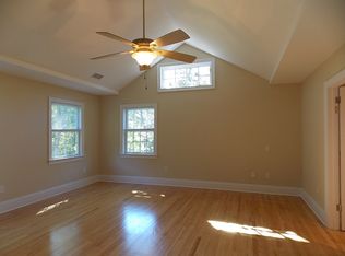 27 Windward Ln, Madison, CT 06443