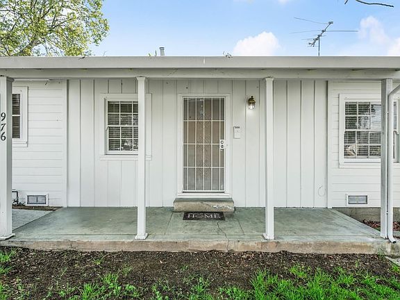 4th image of 976 Acacia Ave