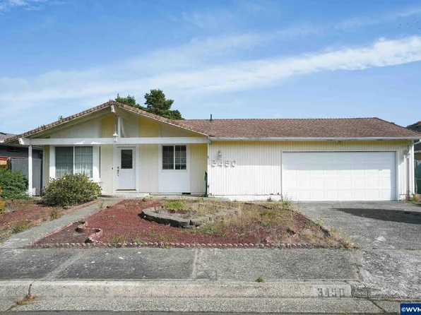 3450 E Myrtle Loop, Florence, OR 97439