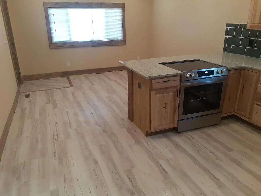1220 Spruce St — Photo 2