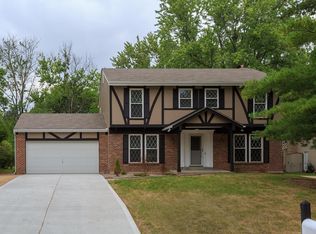 439 Paula Vale Ct, Ballwin, MO 63021