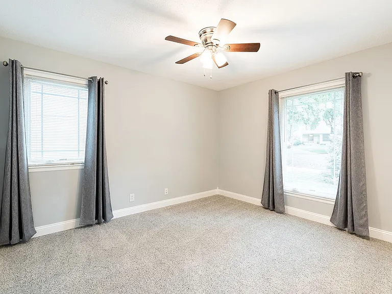 9155 W 92nd Ter — Photo 33