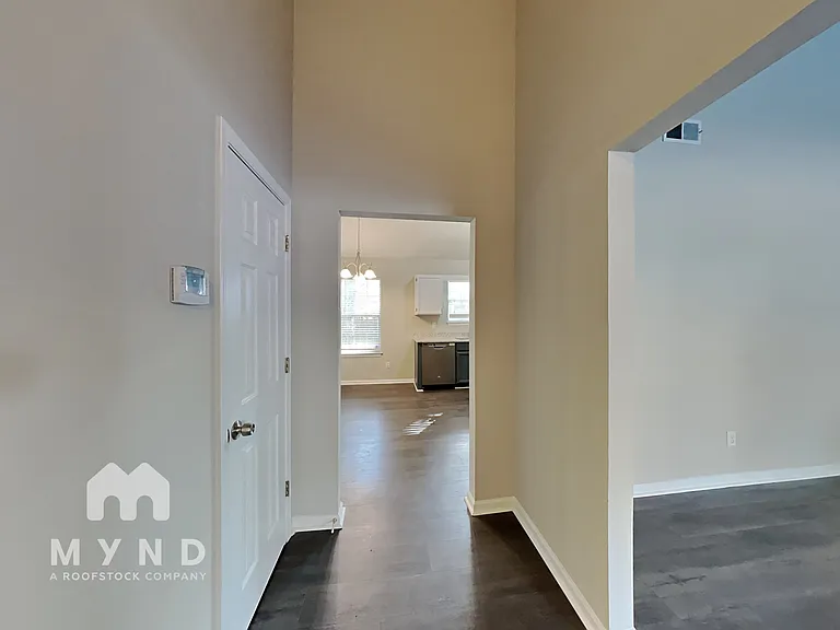 6437 Phillips Ct — Photo 3