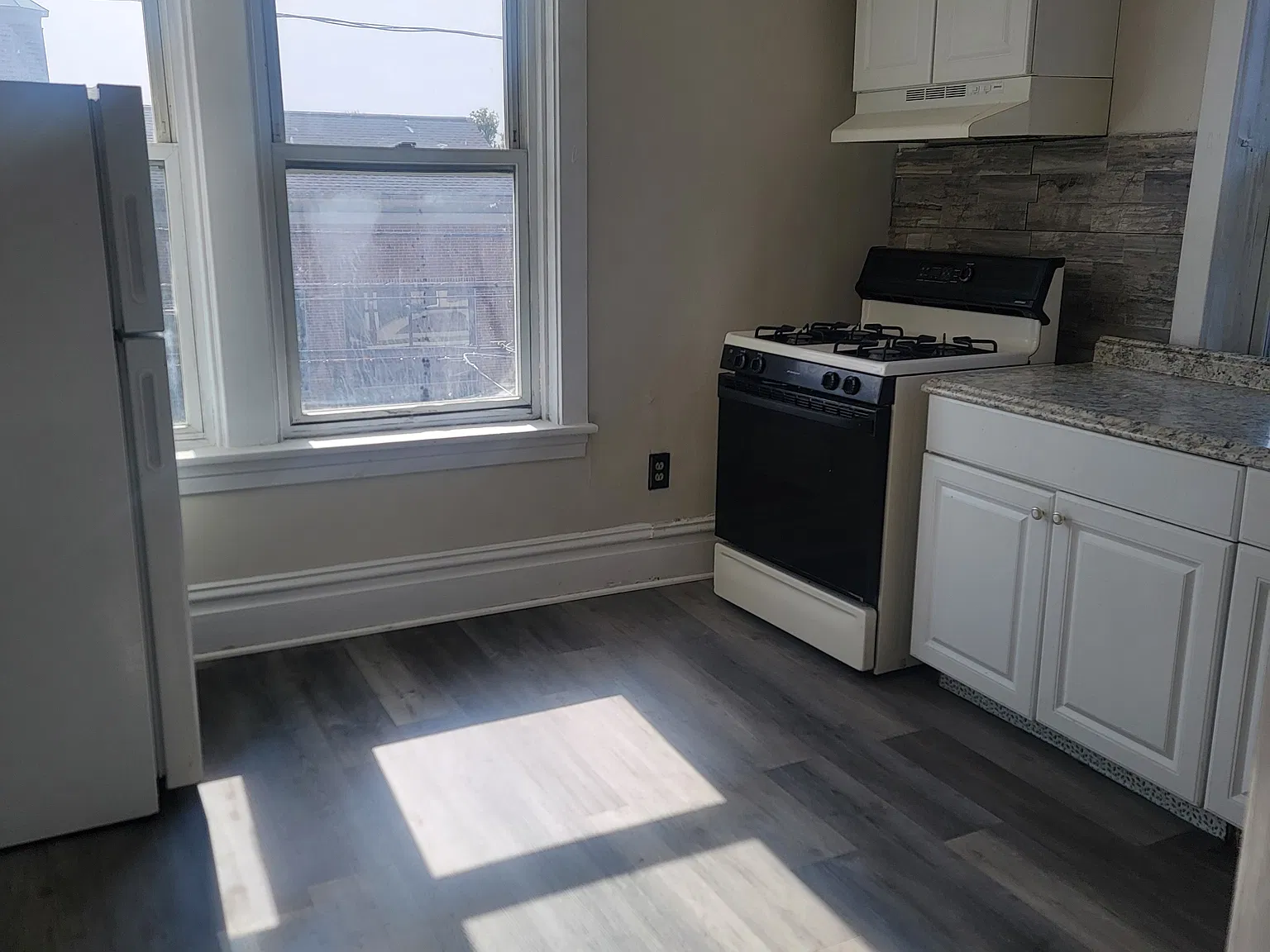 2 bed, $1,395 — Photo 3