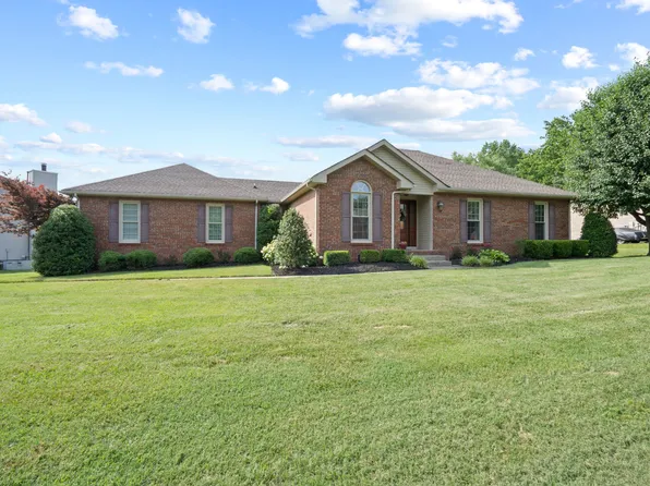 2813 Trelawny Dr, Clarksville, TN 37043