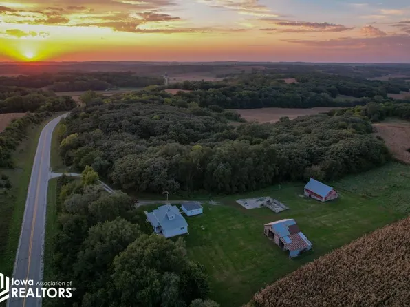 2313 Easton Trl, Pisgah, IA 51564