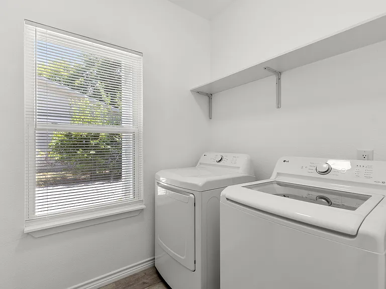 1215 Kellum St #1 — Photo 12