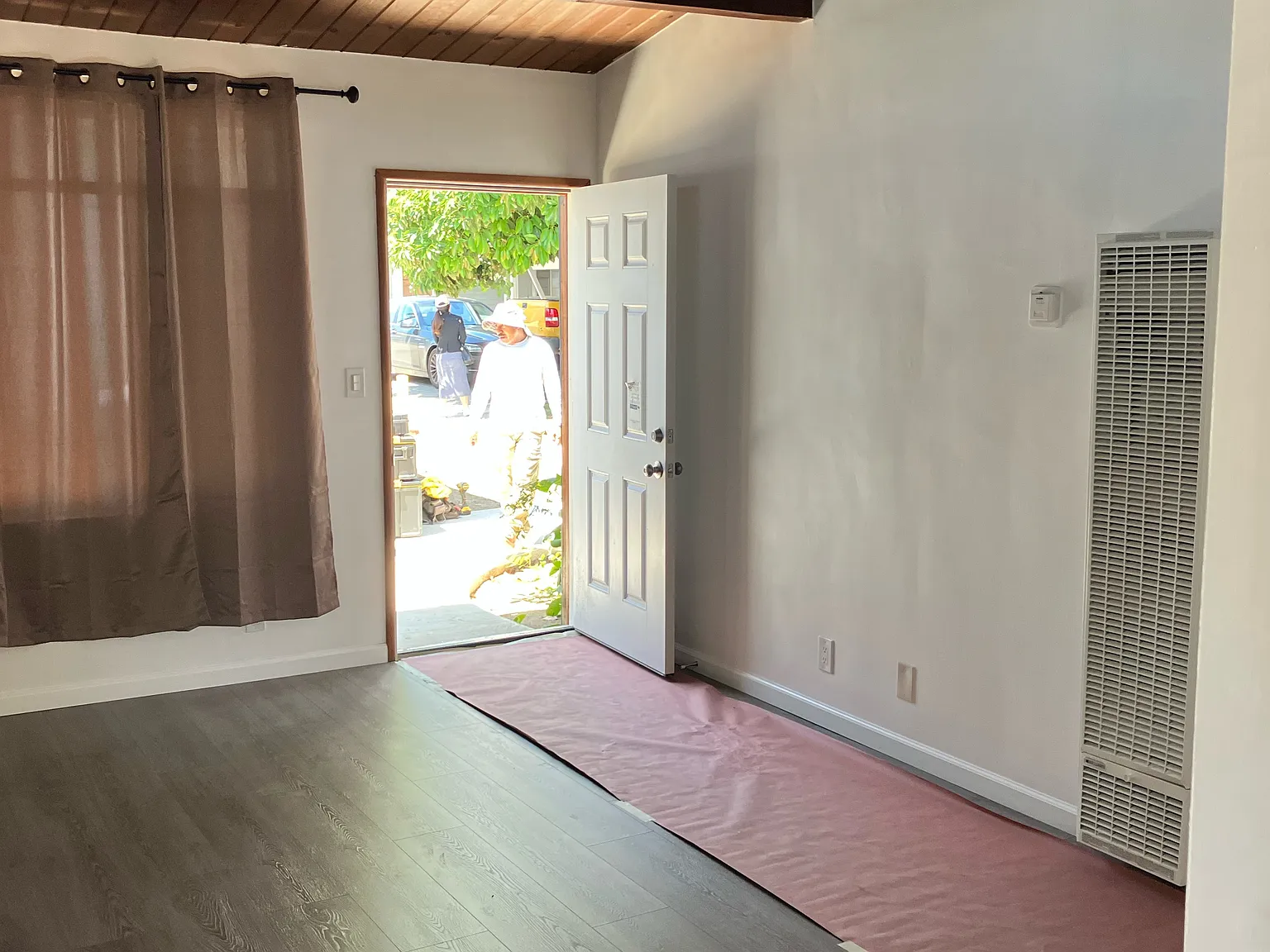 1 bed, 650 sqft, $1,900 — Photo 2