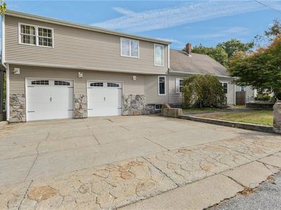 64 Lockwood St, West Warwick, RI, 02893