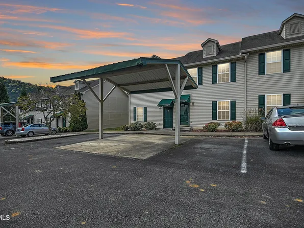 2420 Volunteer Pkwy APT 33, Bristol, TN 37620