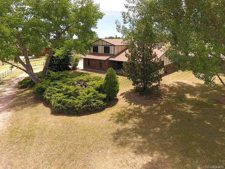 1st image of 4828 Arrowhead Dr