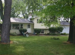 2N138 Bernice Ave, Glen Ellyn, IL 60137