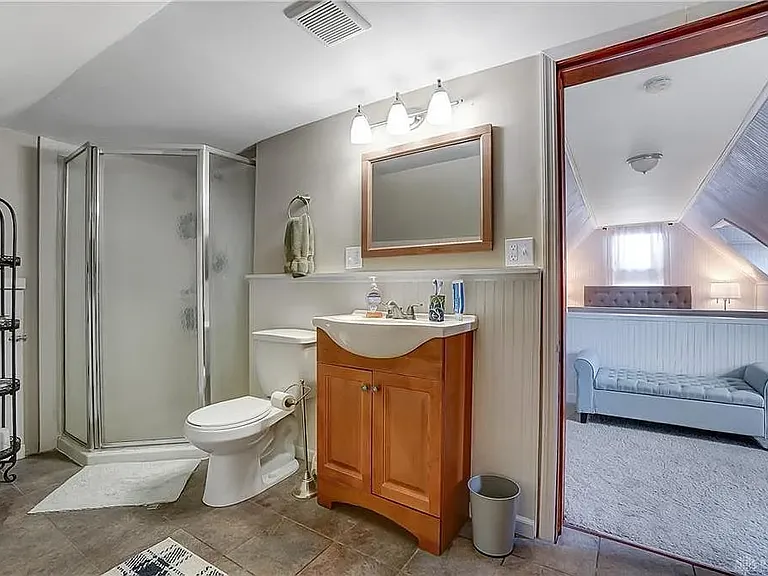 242 Claranna Ave — Photo 16