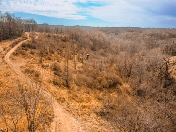 Hines Ridge Rd SE, Port Washington, OH 43837