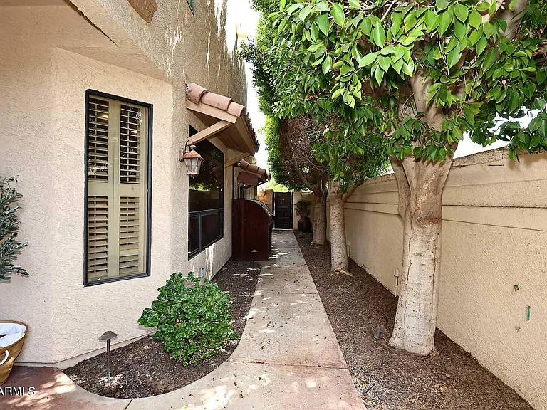 8100 E Camelback Rd #39 — Photo 40
