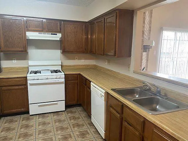 7902 Arbor Glen Rd — Photo 5