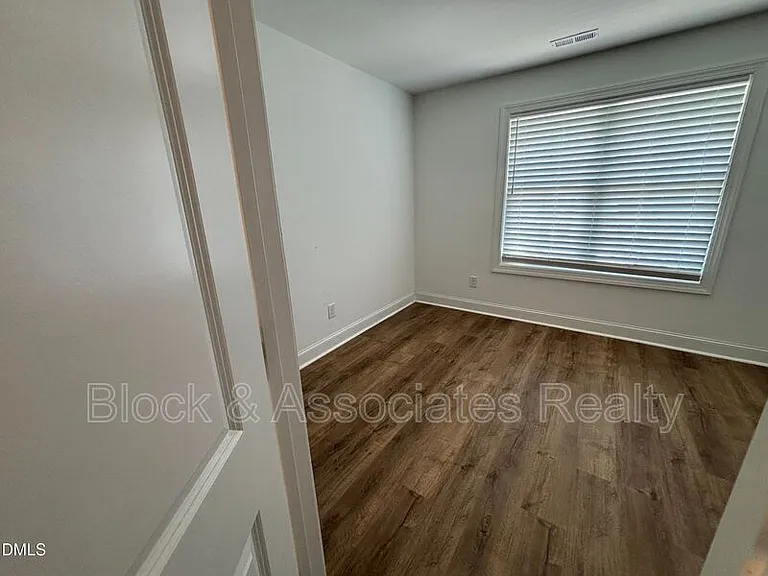 5710 Parker Pines Ct — Photo 59