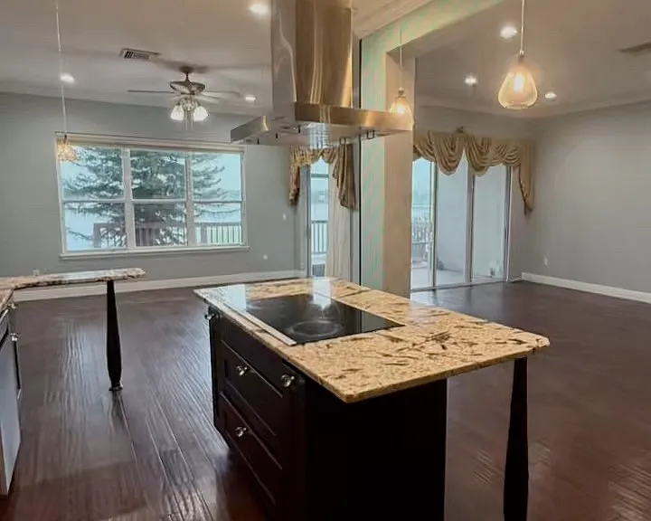 8228 Tivoli Dr — Photo 13