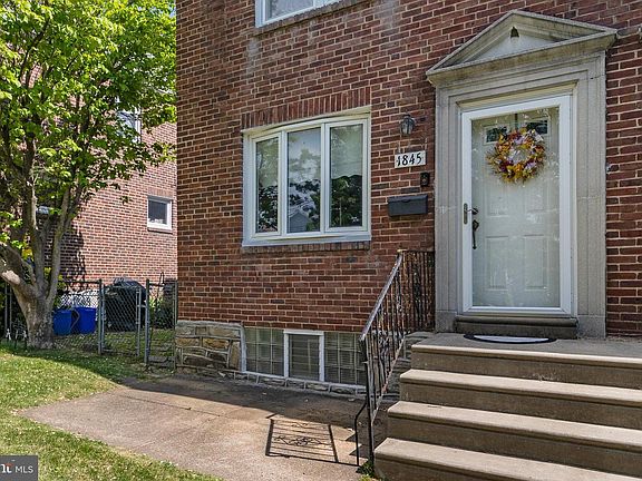 3rd image of 1845 Stanwood St