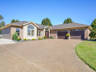 18764 N Quail Dr, Dale, IN, 47523