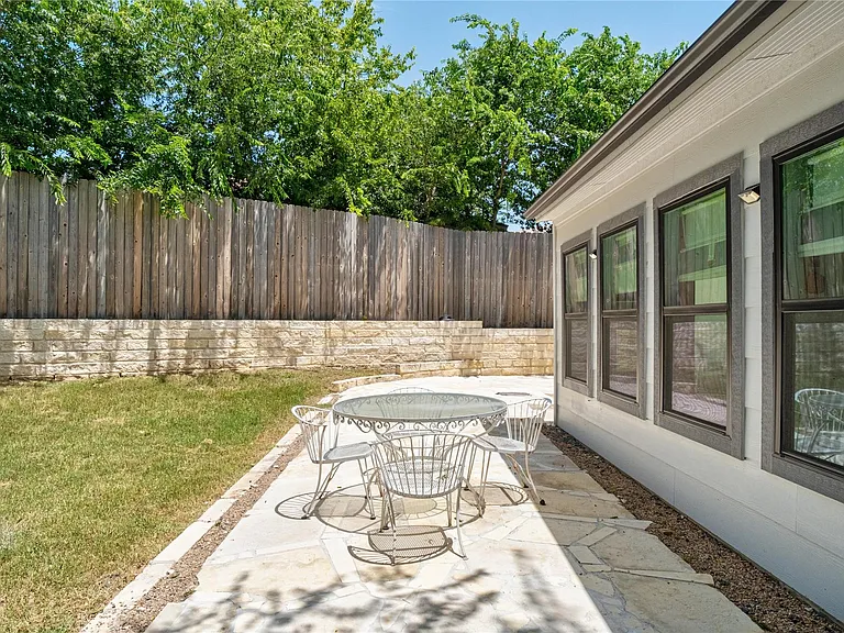 7602 Banpass Ln — Photo 30