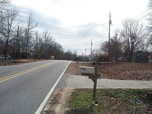 3rd image of 948 Lee Road 437