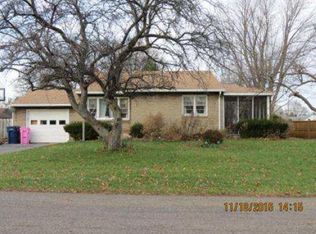 121 Lincoln Rd, Newark, NY 14513