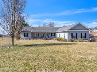 128 Temple Rd, Maryville, TN 37804