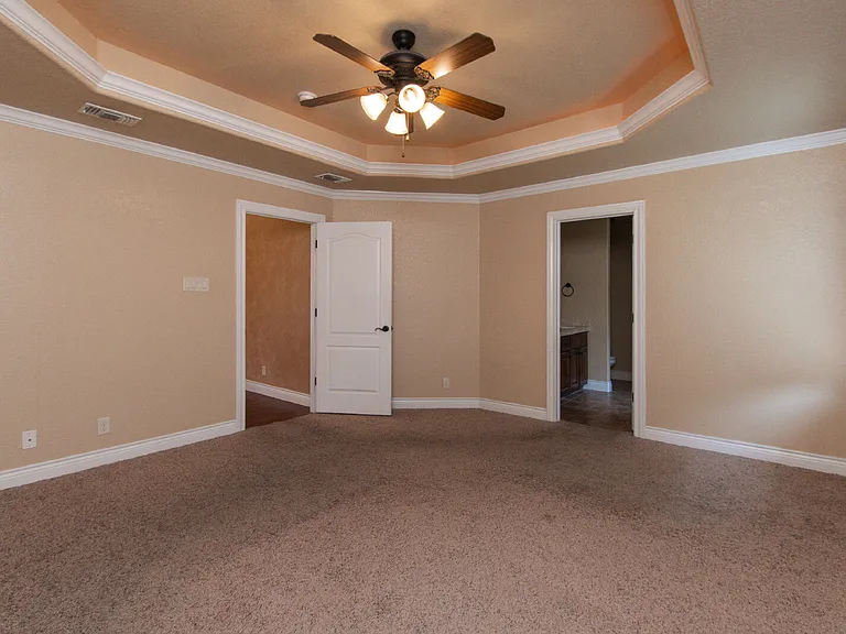 2513 Jackson Dr — Photo 9