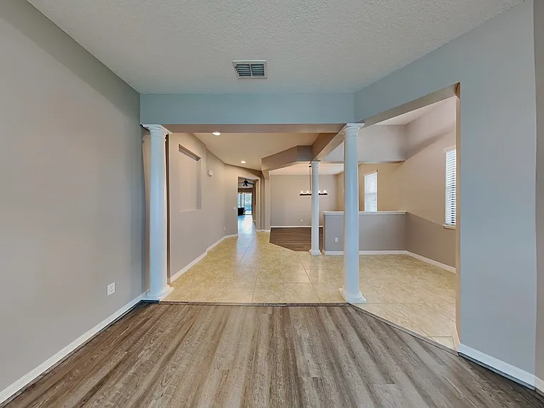 2131 Lacosta Pl — Photo 8