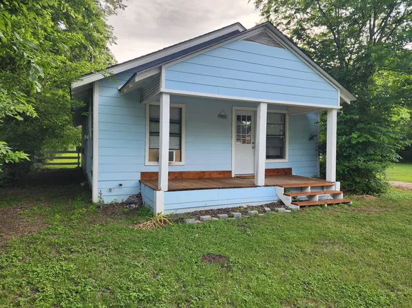 105 Cleveland St, Cleburne, TX 76031