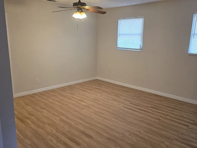 7175 Eudine Dr N — Photo 7
