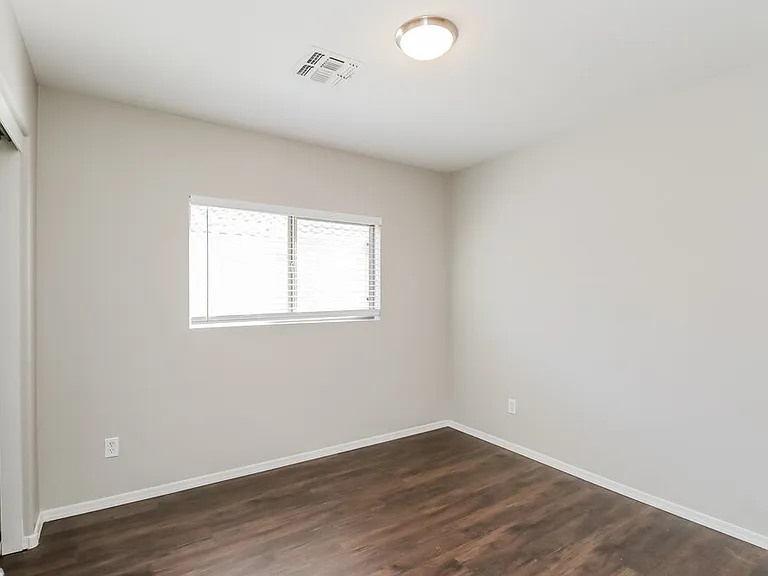 8528 E Desert Ln — Photo 13