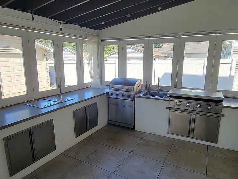 1110 S Chase St — Photo 16