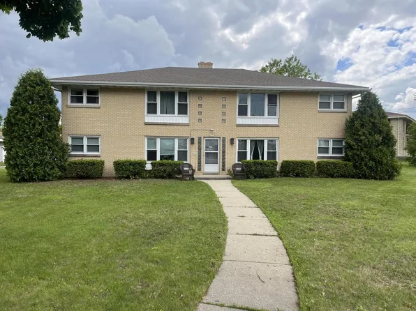 3057 North 121st STREET, Wauwatosa, WI 53222