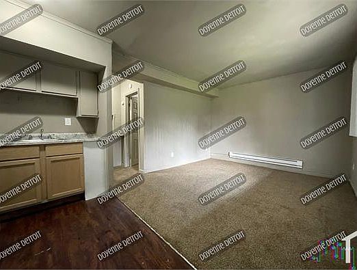 2nd image of 4234 W Davison #104
