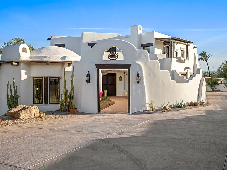 4651 N Alta Hacienda Dr — Photo 2