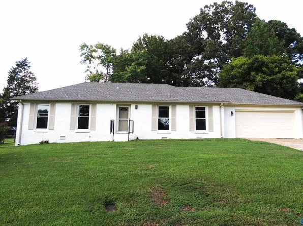 2011 Weatherly Rd SE, Huntsville, AL 35802